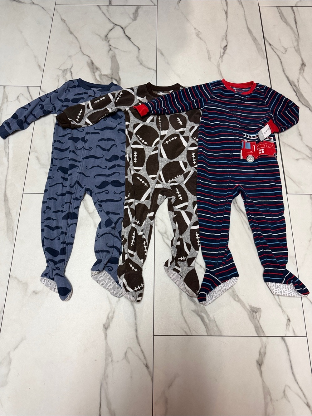 Boys 3T Fleece Footed Pajamas Size 3T
